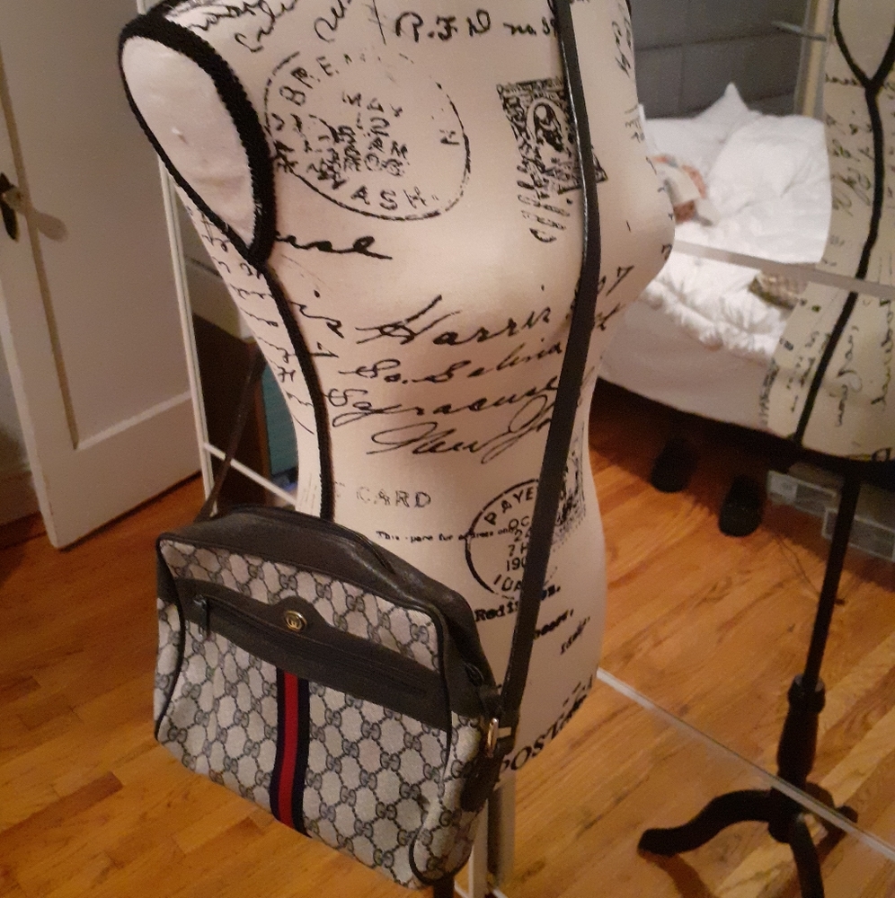 GUCCI Vintage Monogram GG Blue Red Stripe Crossbody Bag - Picture 10 of 10